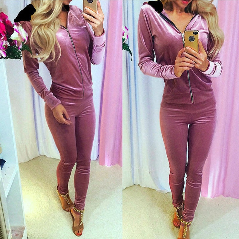 Velvet Tracksuit Two Piece Women Set Hoodies Sweatshirt & Skinny Pants Velour 2pcs Sets Female Clothing Fitness Sporting Suits